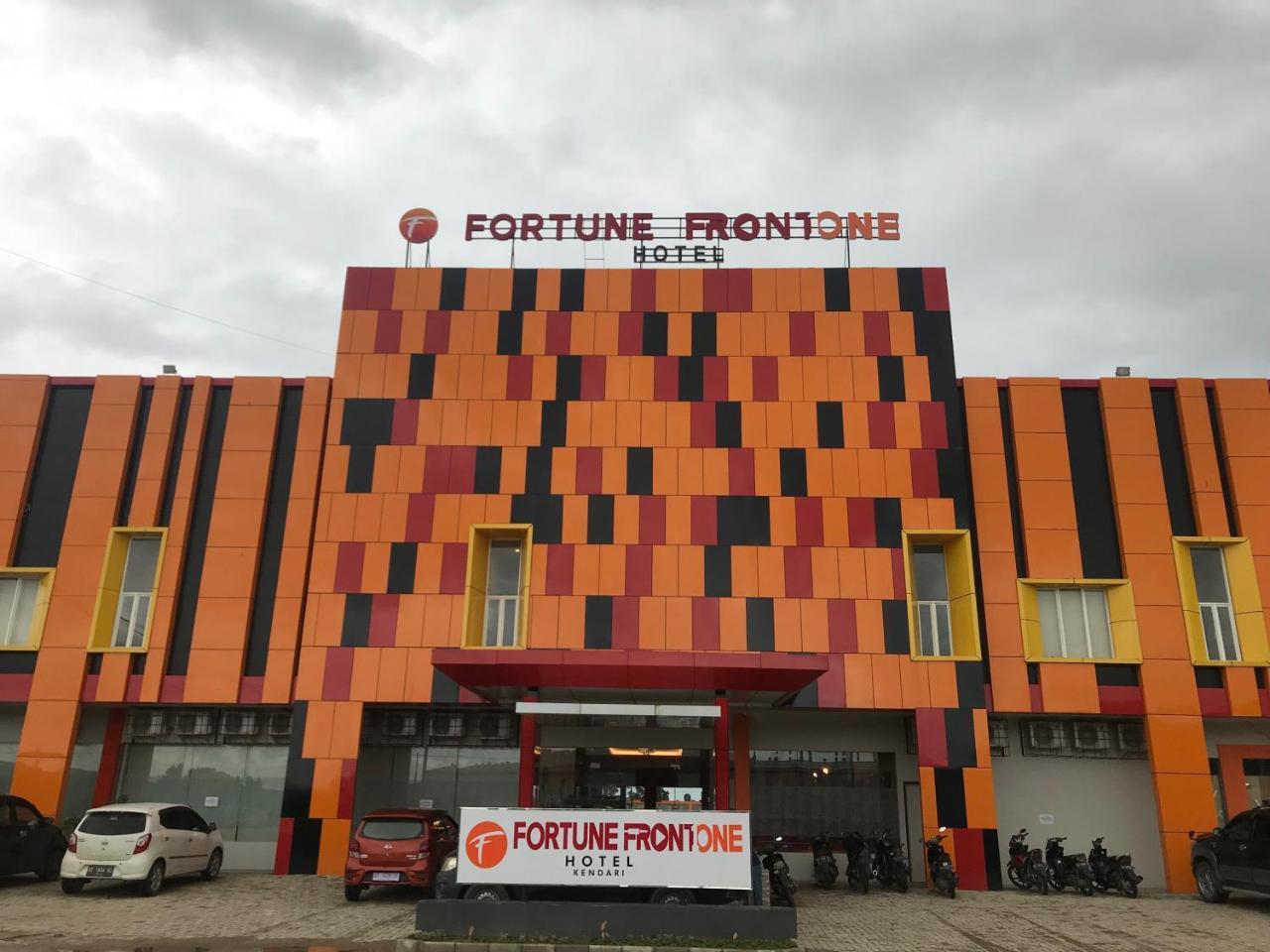 Fortune Front One Hotel קנדרי מראה חיצוני תמונה