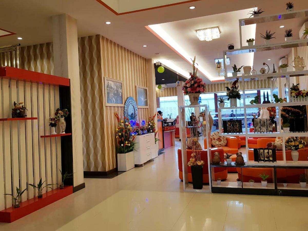 Fortune Front One Hotel קנדרי מראה חיצוני תמונה