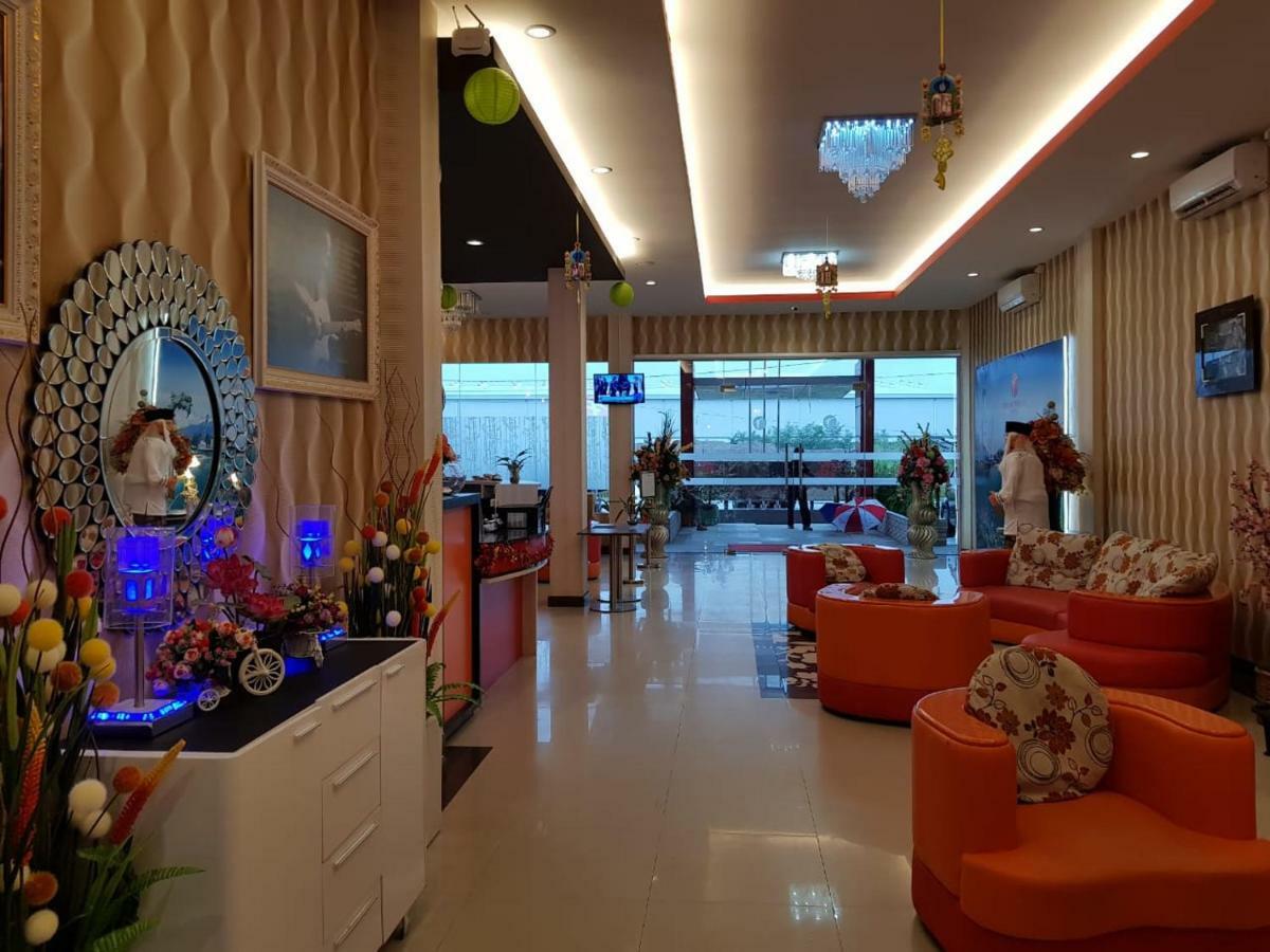 Fortune Front One Hotel קנדרי מראה חיצוני תמונה